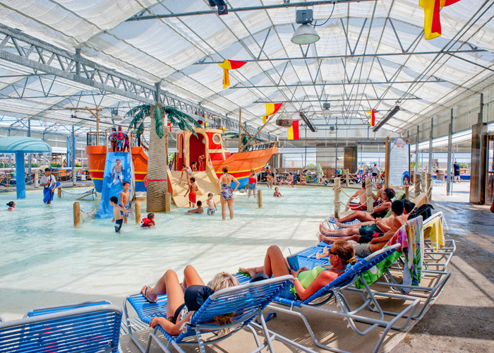 Large Scale Water Playground Equipment Elegant Design Against Corrosion