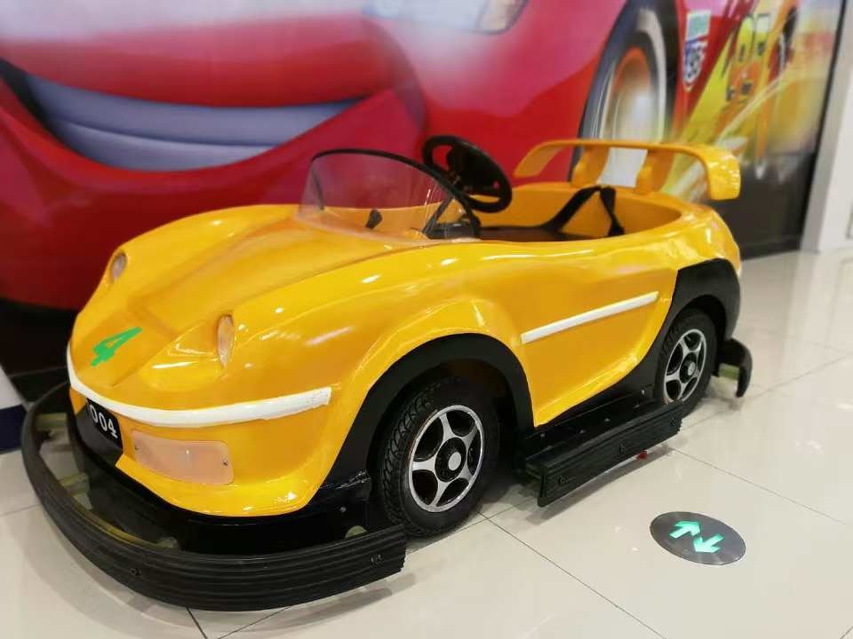 1-6 Years Kids Bumper Car 2 Seater Shopping Mall Indoor Fiberglass Child Friendly Material