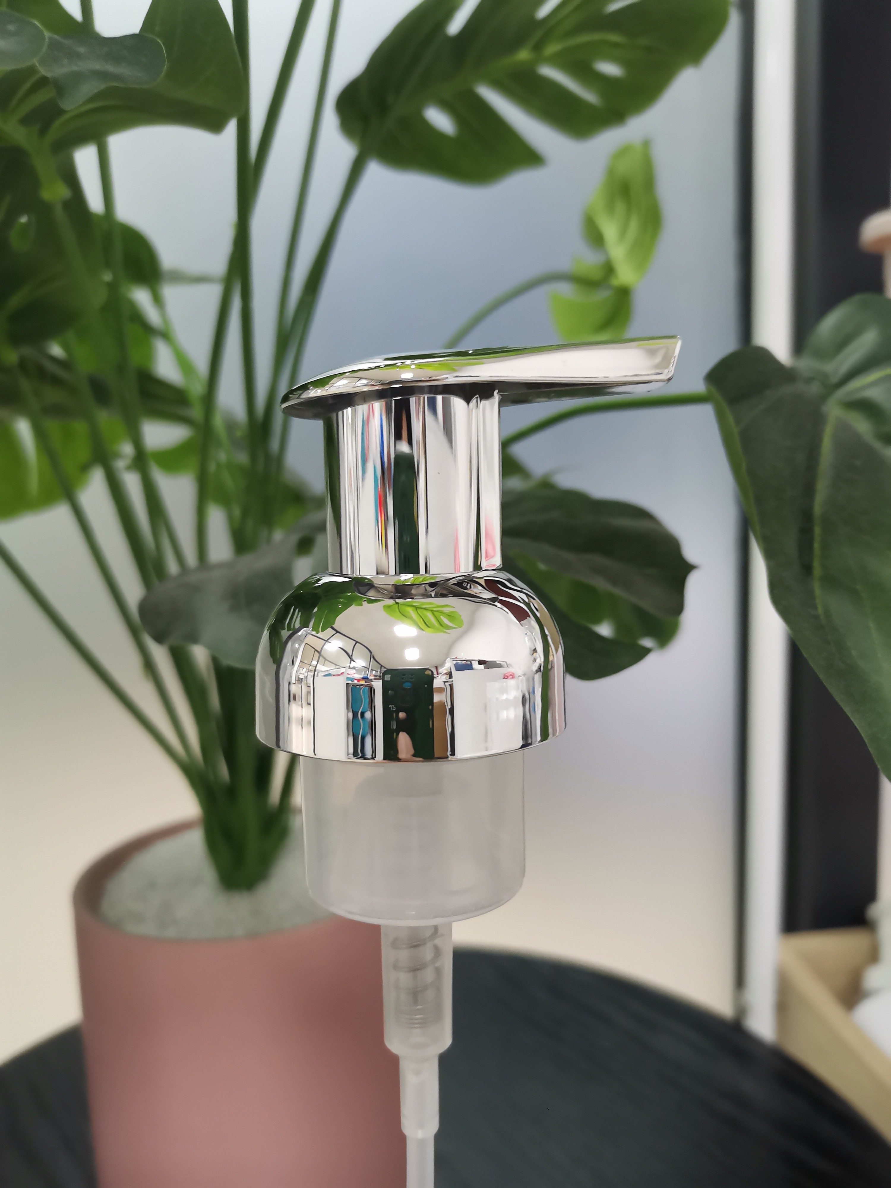 PP Cosmetic Dispenser Pump Plating Bright Silver To Prevent Discoloration And Aging Of Pump Head