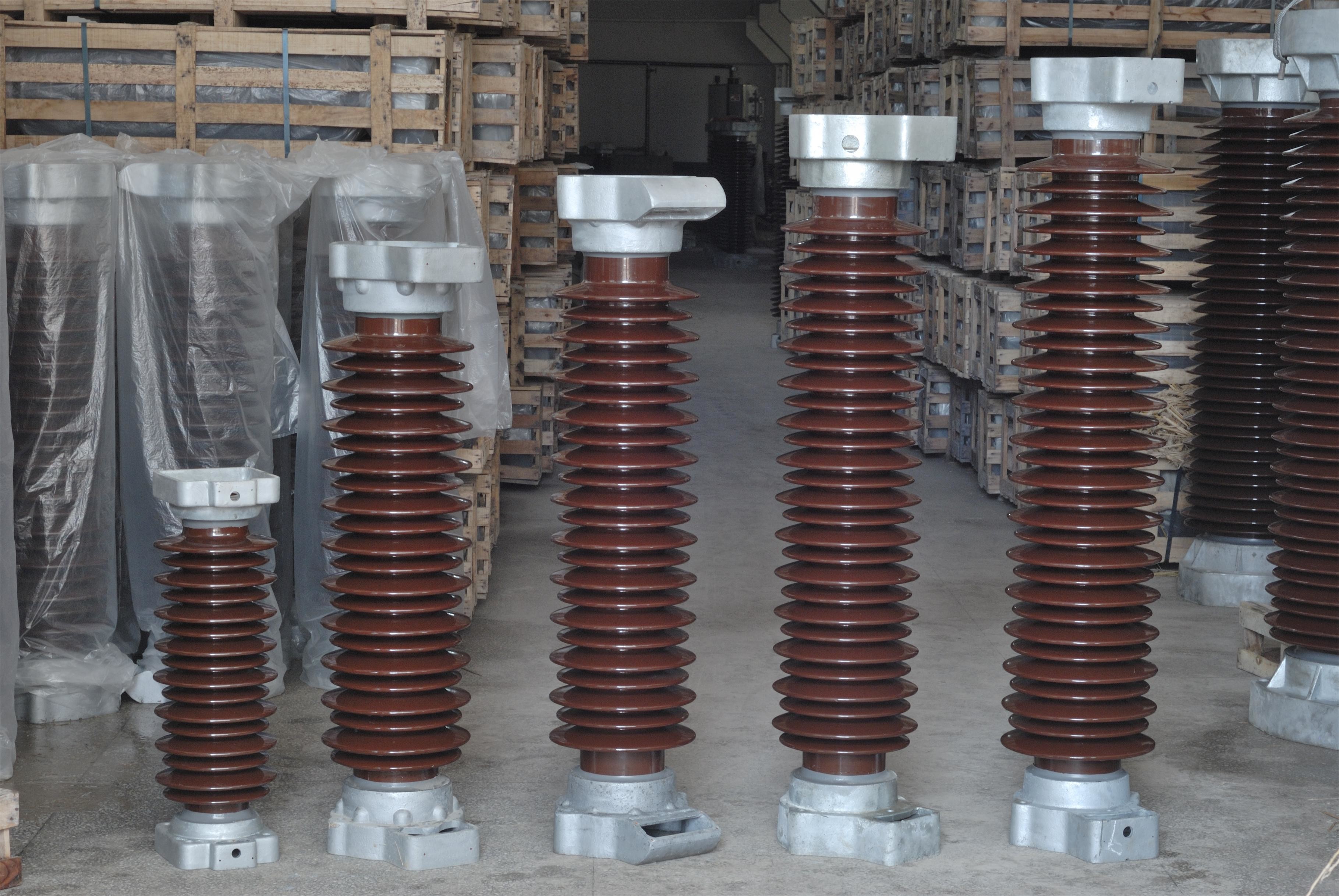 High Voltage Post Ceramic Electrical Porcelain Power Line Insulators 132kv