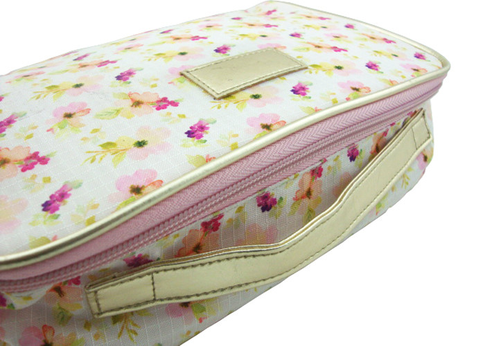 26*8*18cm Size Big Space Travel Cosmetic Pouch With Hand Shank