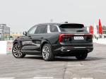 Tall Powerful Hongqi Electric Car 320 KW Red Flag Automobile