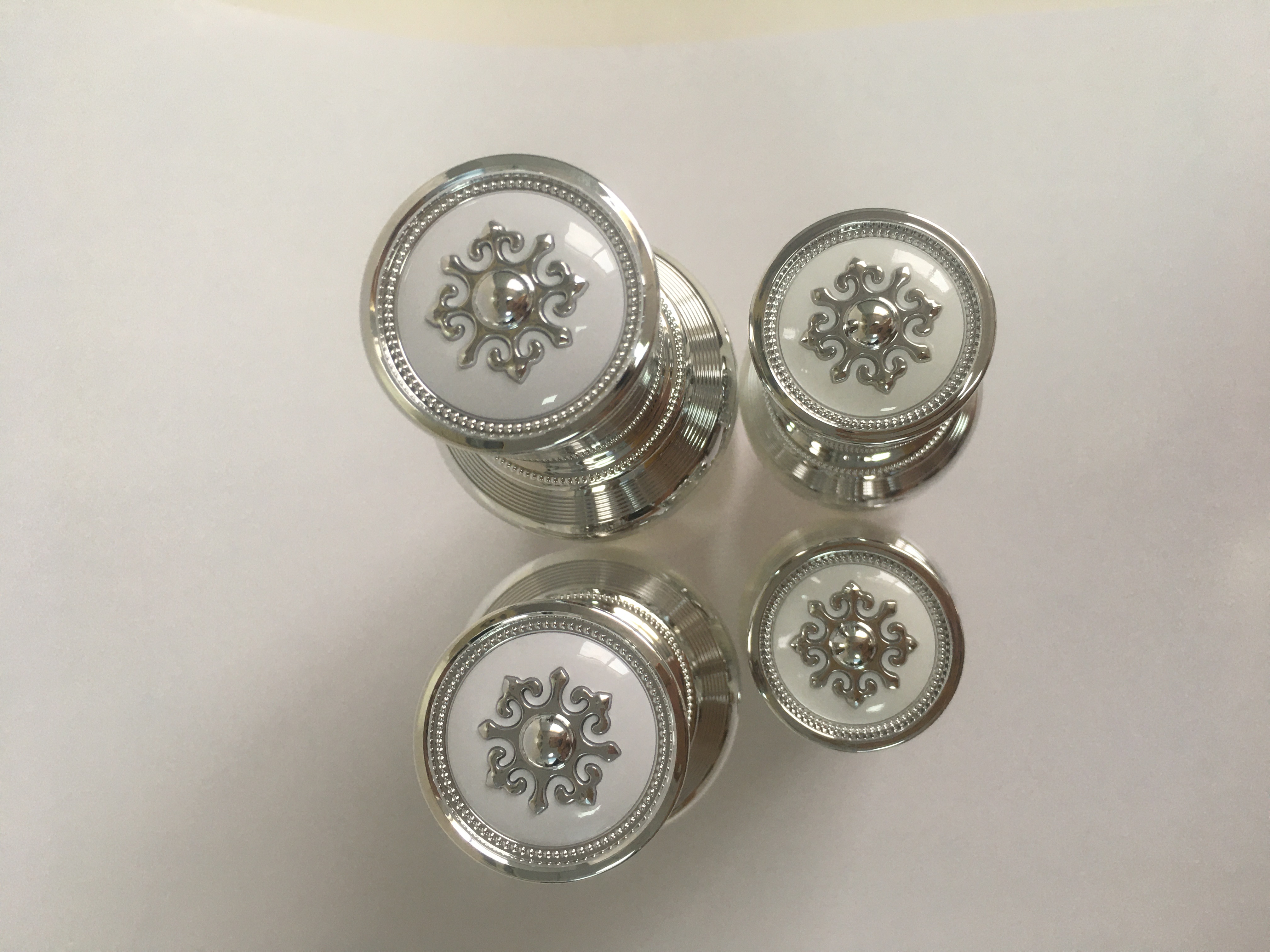 Cosmetic bottle oem lotion bottle 100ml perfume bottle for sale