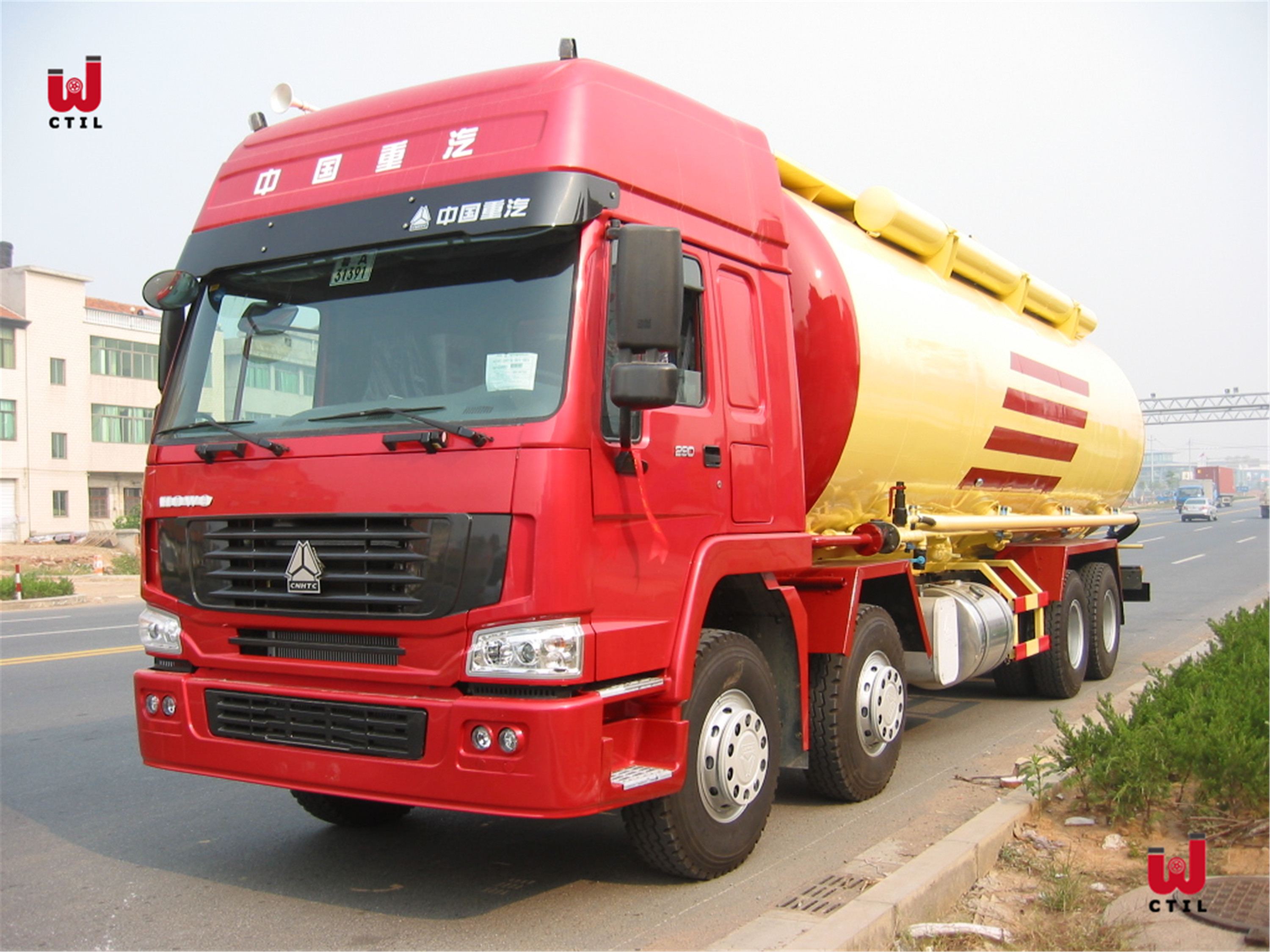 WD615.47 Transportation Bulk Cement Tank Truck 371hp Dry Bulk Truck