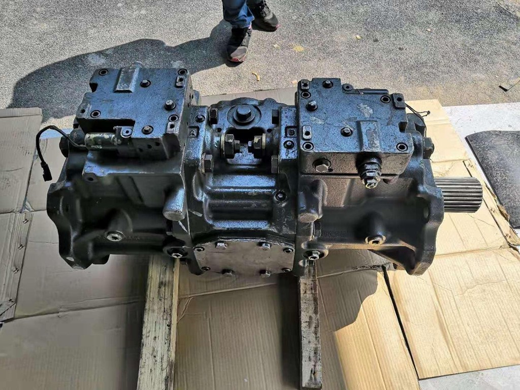 Komatsu PC2000-8 Genuine Used Hydraulic Main Pump 708-2K-00122