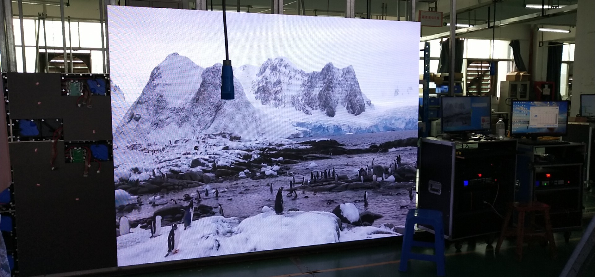 IP33 Waterproof Rental Indoor LED Video Screen 640mm*480mm Wall Mounted Shenzhen Factory