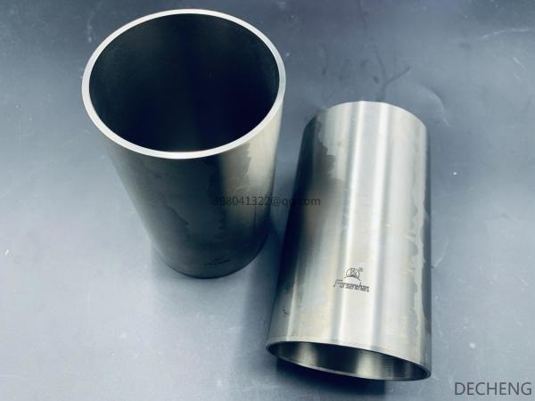 4LE3 ISUZU Excavator Parts Cast Iron 83*89*150mm 8-97257876-0 Engine Cylinder