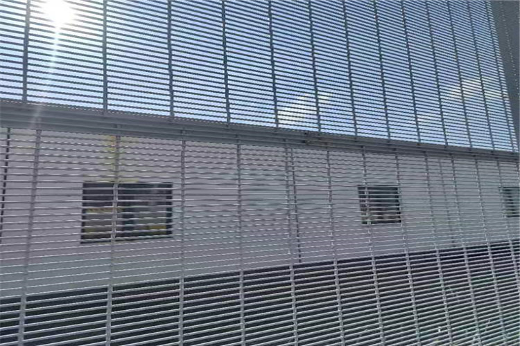 80x80mm Post Size 358 Anti Climb Fence Q235 Galvanized Steel Low Carbon Steel Wire