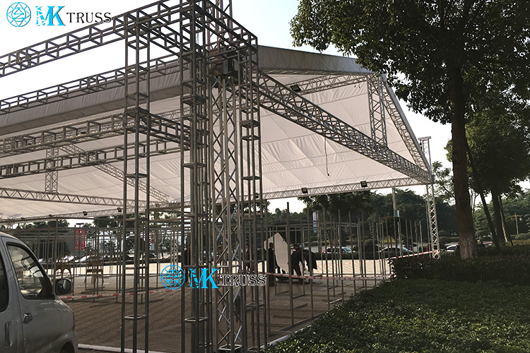Performance/Event/Show Aluminum Roof Truss Stage for Heavy Load Capacity and Events