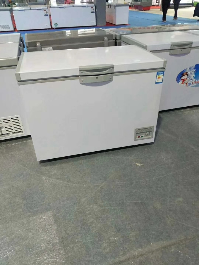 Horizontal freezer a freezer for refrigerating fresh food and meat Direct cooling 0