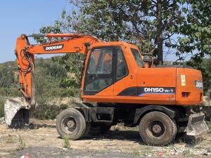 Quality Hydraulic Terrain Wheeled Used Doosan Excavator DH150W 12Tonne wholesale