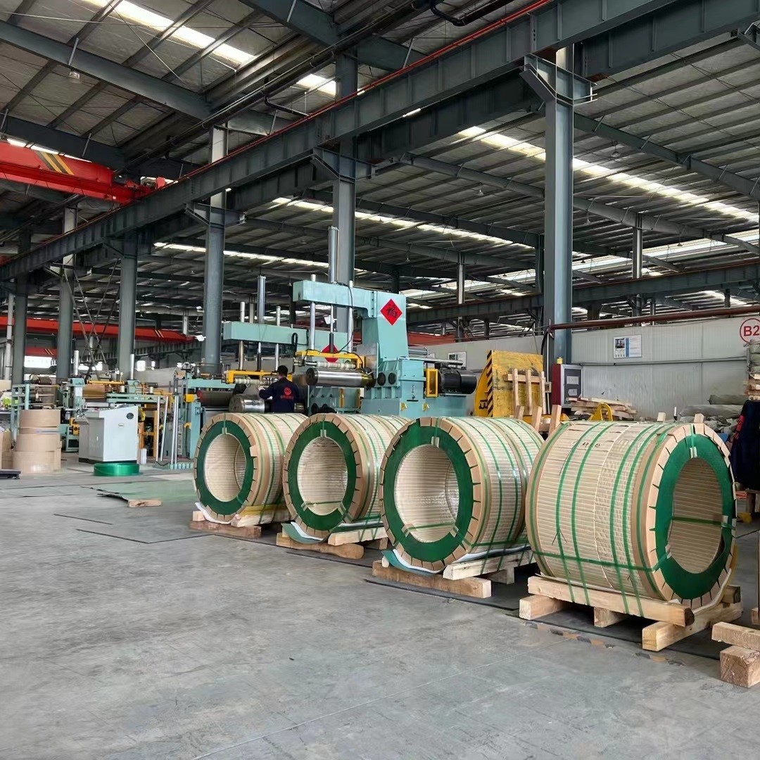 ASTM A240 / A666 Grade 304 Stainless Steel Strips 0.1mm 0.15mm 0.2mm 0.25mm 0.3mm-3.0mm Thickness