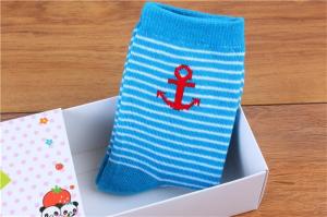 Quality Anti-bacterial trendy jacquard christmas design OEM cozy thick cotton terry socks for baby wholesale