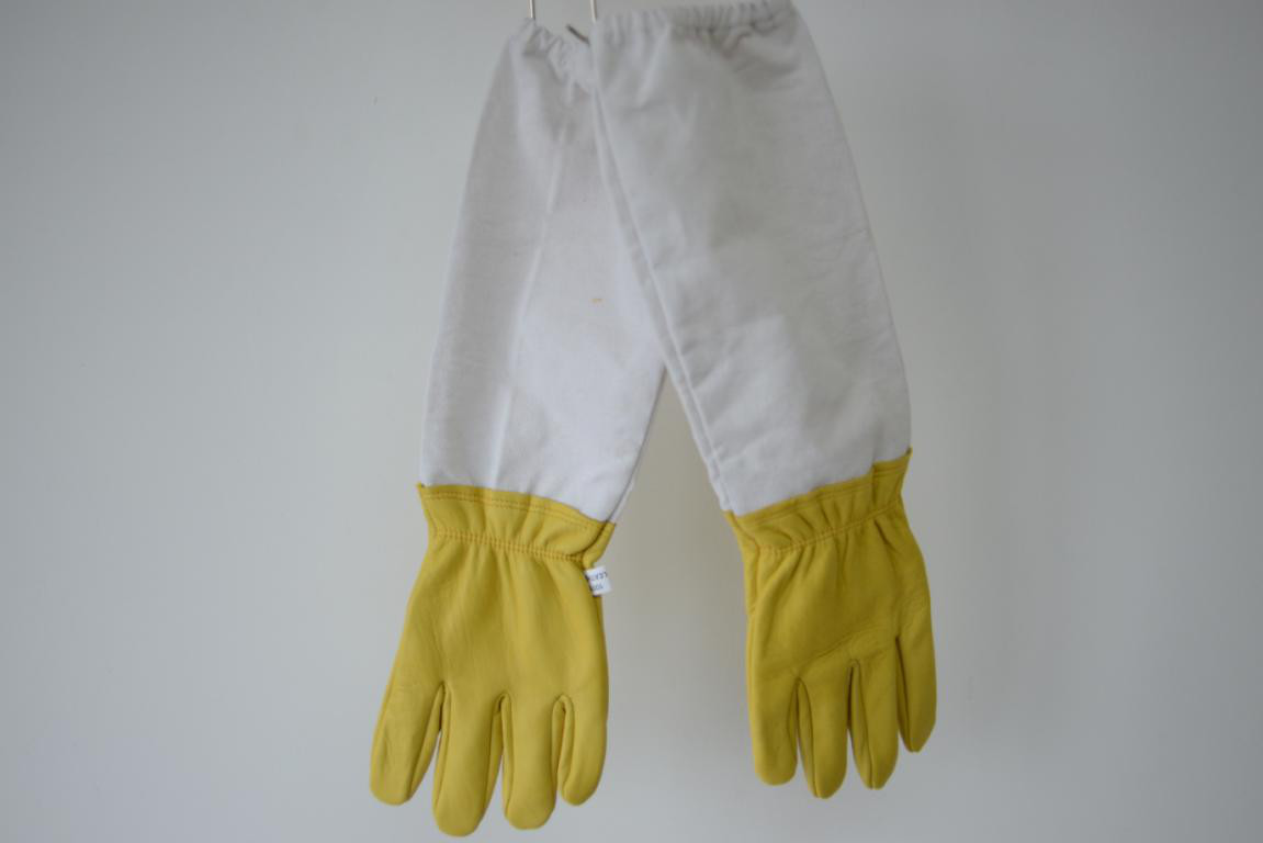 Durable Yellow Sheepskin Beekeeping gloves with white soft ventilated part, white elastic cuff