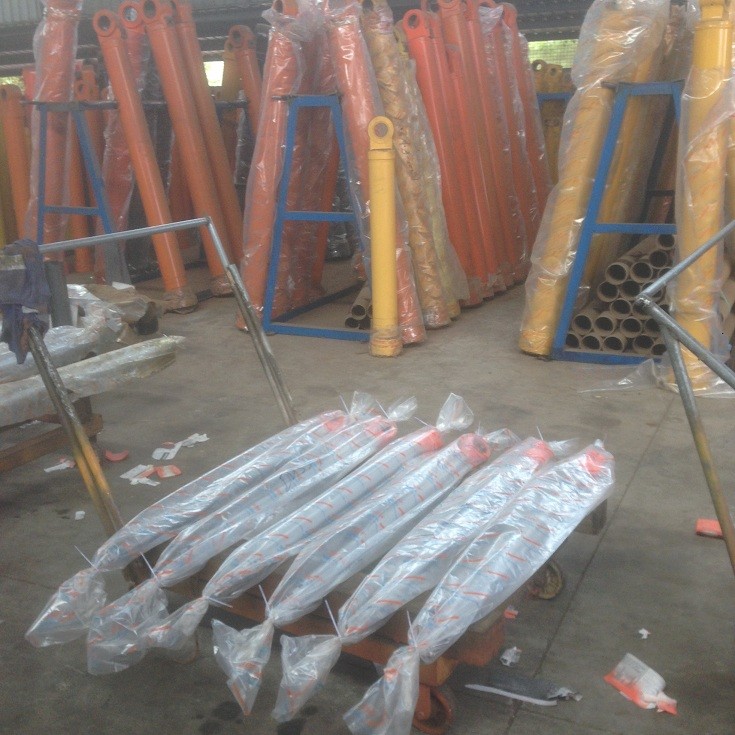 Doosan DH55 arm hydraulic cylinder rod， excavator spare parts
