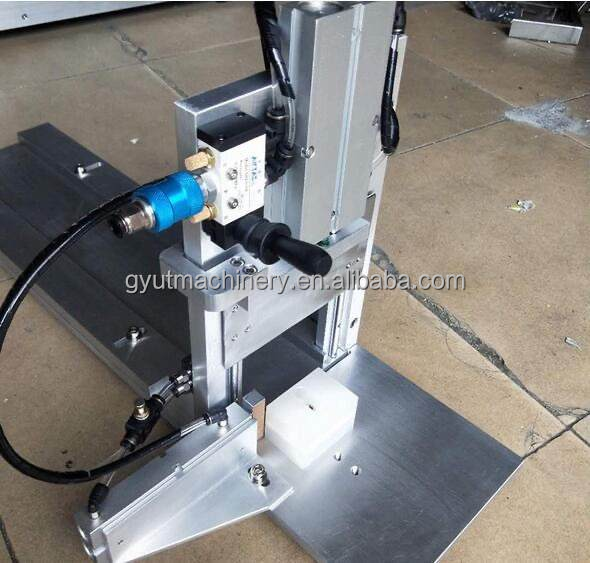 2020 in Germany Pneumatic Soap Cutting Machine with 26kg Weight Japan Pneumatic UT 26