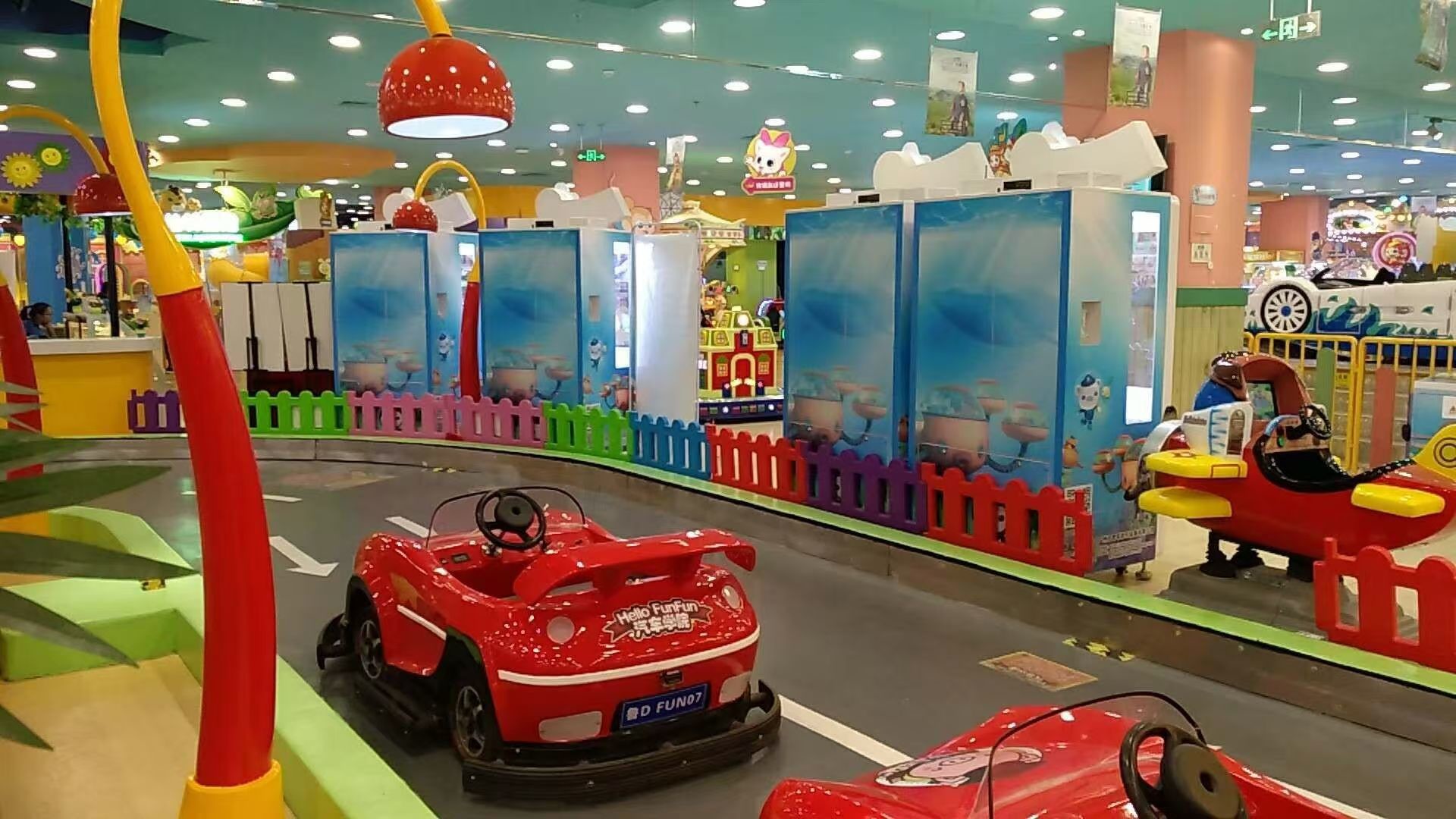 1-6 Years Kids Bumper Car 2 Seater Shopping Mall Indoor Fiberglass Child Friendly Material