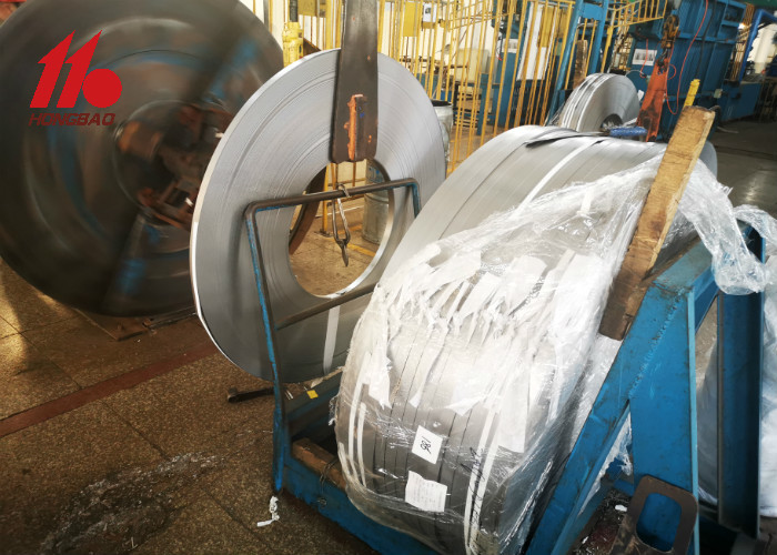 Low Carbon Galvanized Steel Pipe / Refrigerator Condenser Zinc Coated Tube