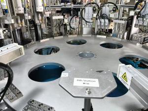 Quality Stainless Steel And Aluminium Alloy Cap Lining Machine For Clean Room wholesale