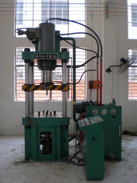 Automatic Four Column Hydraulic Press 200T Single Acting Hydraulic Press
