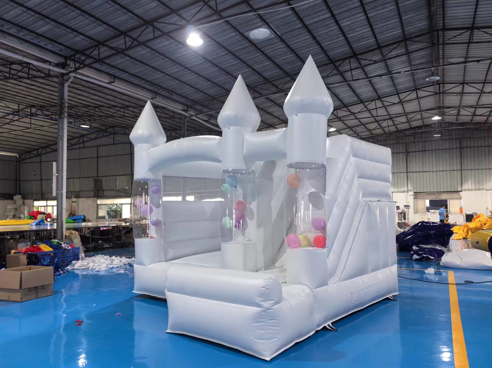 OEM Inflatable PVC Kids Bouncy Castle 13FT White Bounce House For Weddings & Birthdays With Blower-Factory Price