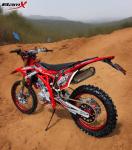 Motorcross Factory Produced Speedometer And Odometer Equipped Dirt Bike with