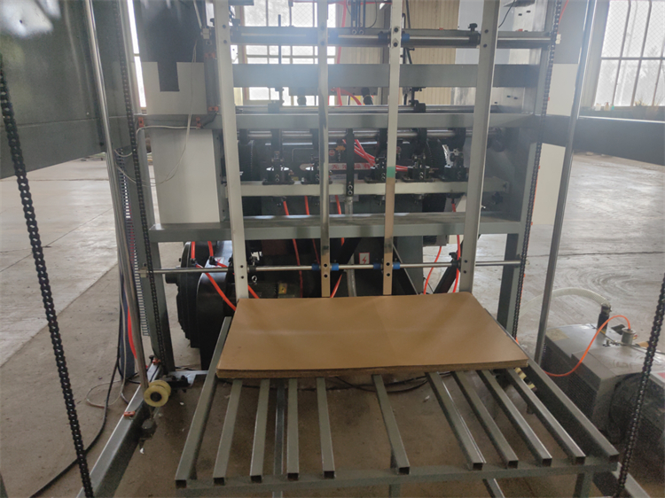 Electricl Driven Automatic Die Cutting Machine for Pizza Box and Fruit Box Production