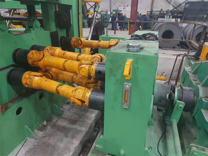 Heavy Gauge Flying Cut To Length Line With Track Moving Shear