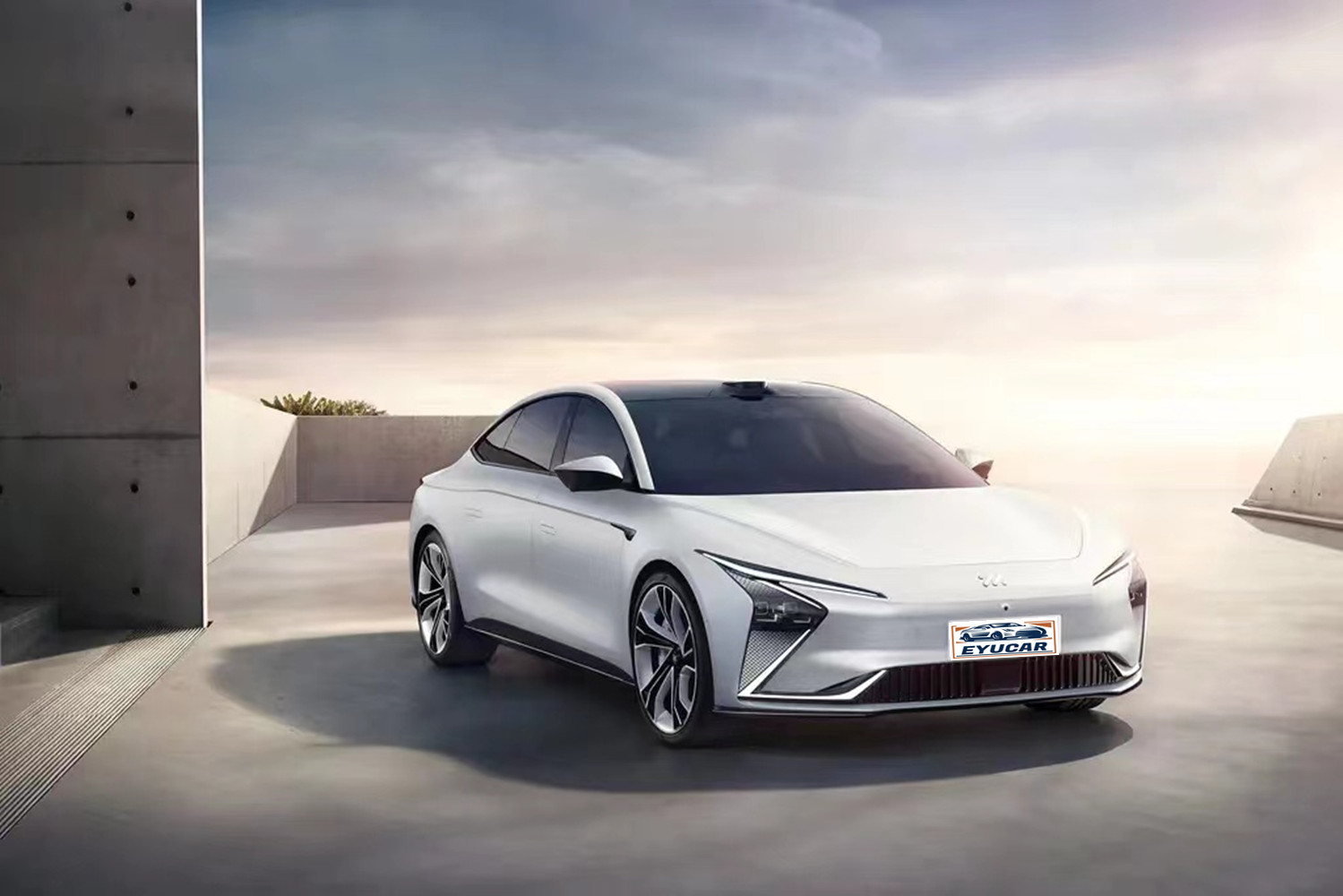 2023 SAIC Zhiji L7 PRO Adult Long Range EV Cars with Length * Width * Height 5098*1960*1485mm and Maximum Power 425 578Ps