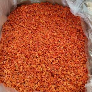 Quality Dried Dehydrated Carrots 10x10x3mm 3x3mm Air Dried Carrot Flakes wholesale