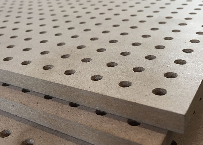 800KG/M3 Supermarket MDF Pegboard With Hook 5mm Hole Diameter