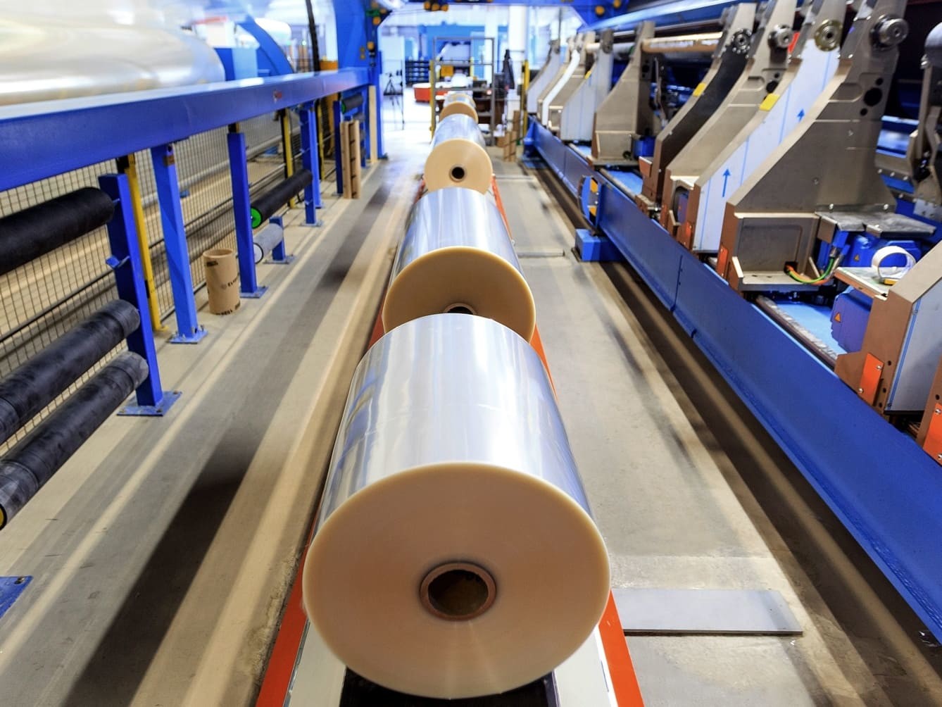 Multi Functional Transparent Packaging Films BOPP Plastic Wrapping Film Roll Customized