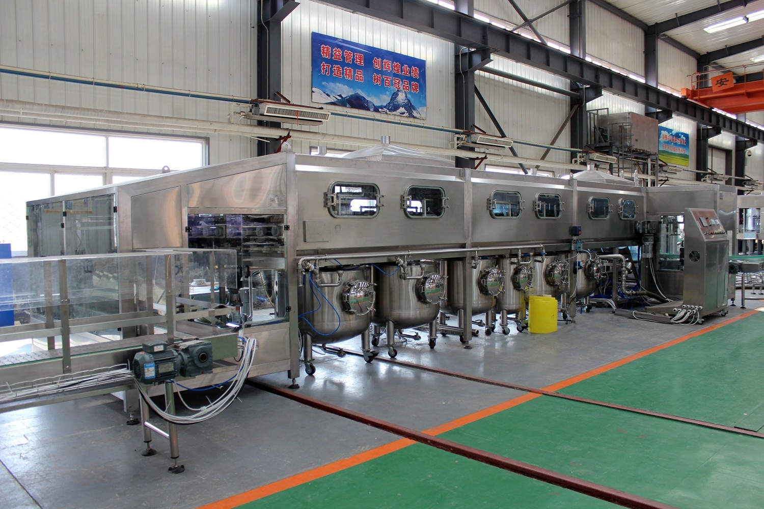 Automated 12000bph Filling Capping Labeling Machine For Full Packaging Line