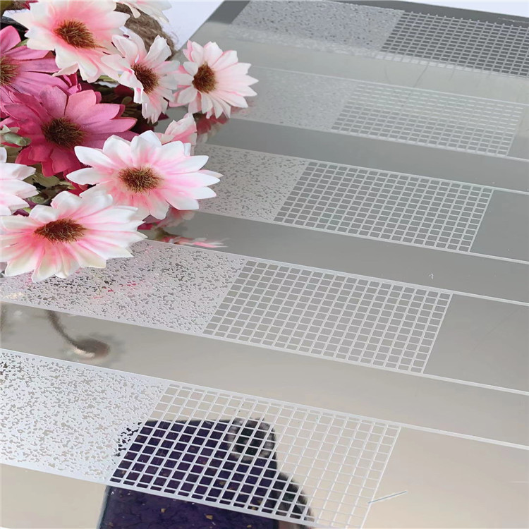 Grade 304 Silver Etched Stainless Steel Sheet 0.95mm For Elevator Decorative