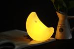 Eco-Friendly Vinyl Moon LED Night Light Lamp with battery power for Baby