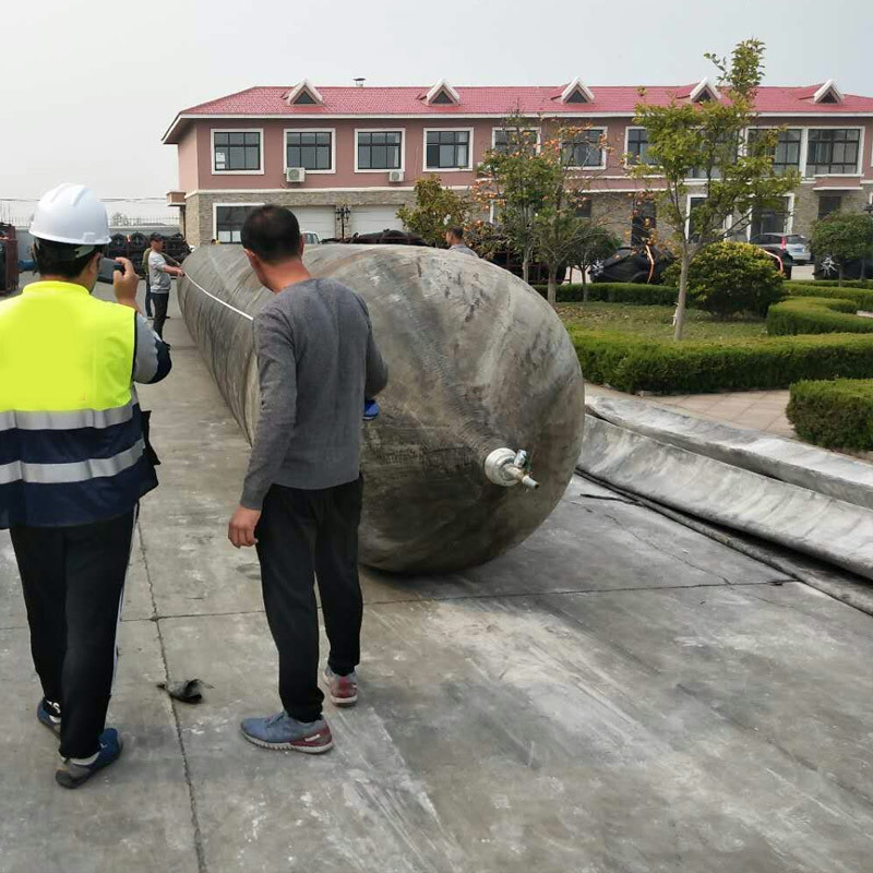 2.5m Marine Airbags Shock Absorbing Corrosion Proof Long Lifespan Sturdy