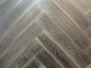 Quality white oak herringbone wood flooring, Oak fishbone Engineered Wood Flooring wholesale