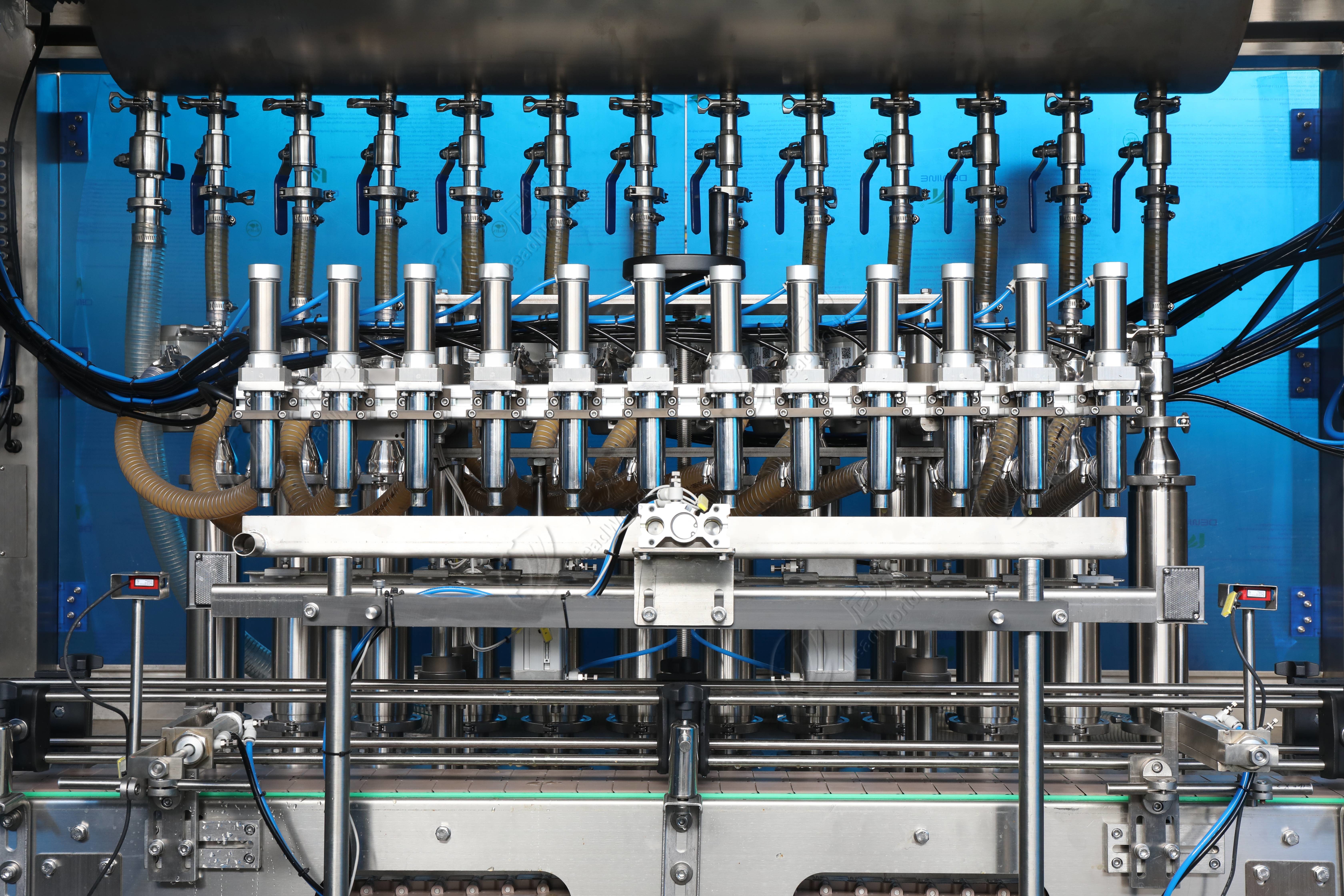 Liquid Detergent Shampoo Bottle Filling Machine Filler Packaging Line