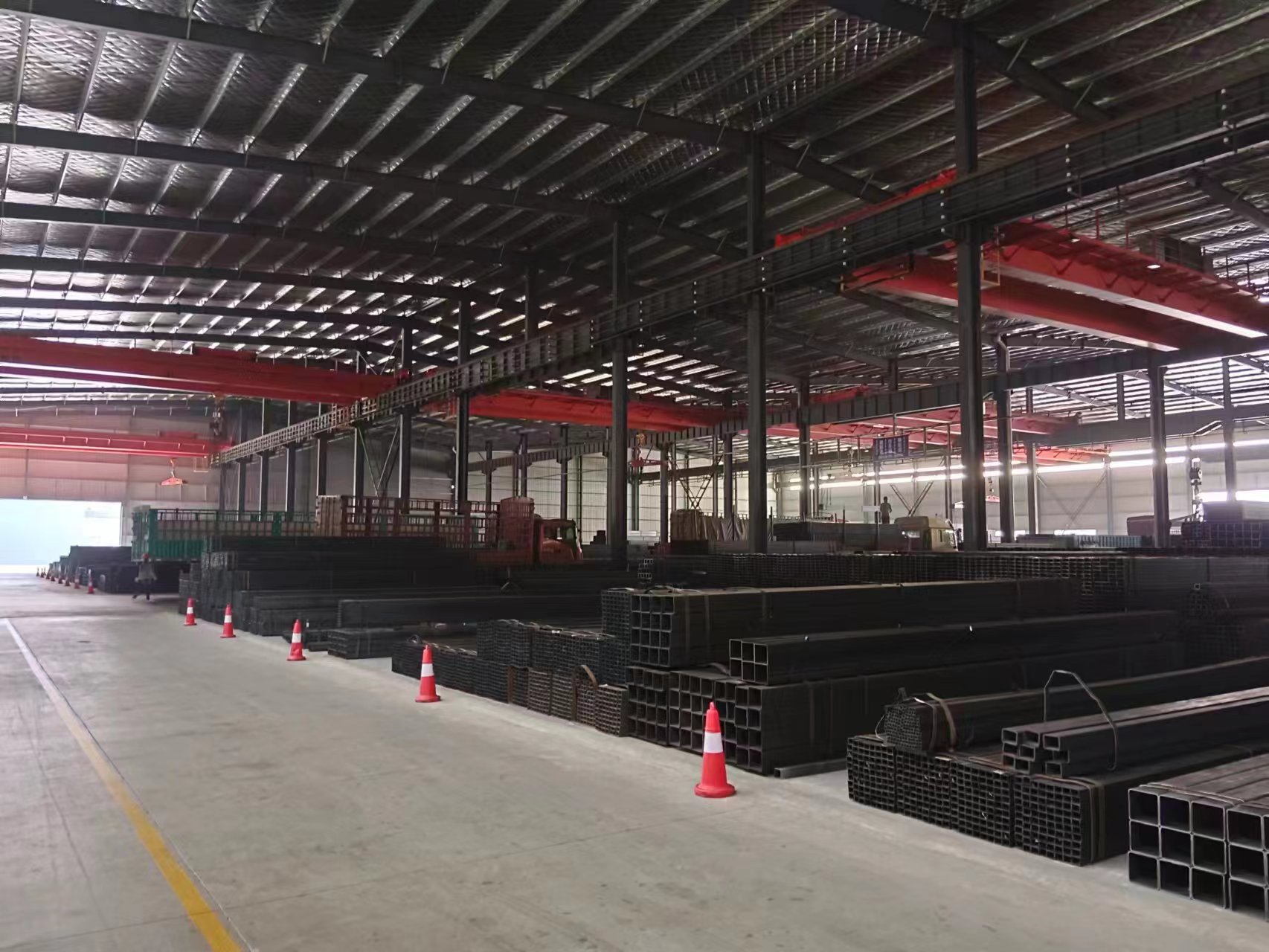 ASTM Standard S235/S355 Grade 12x12 Carbon Black Seamless Square Steel Tube Pipe for Your