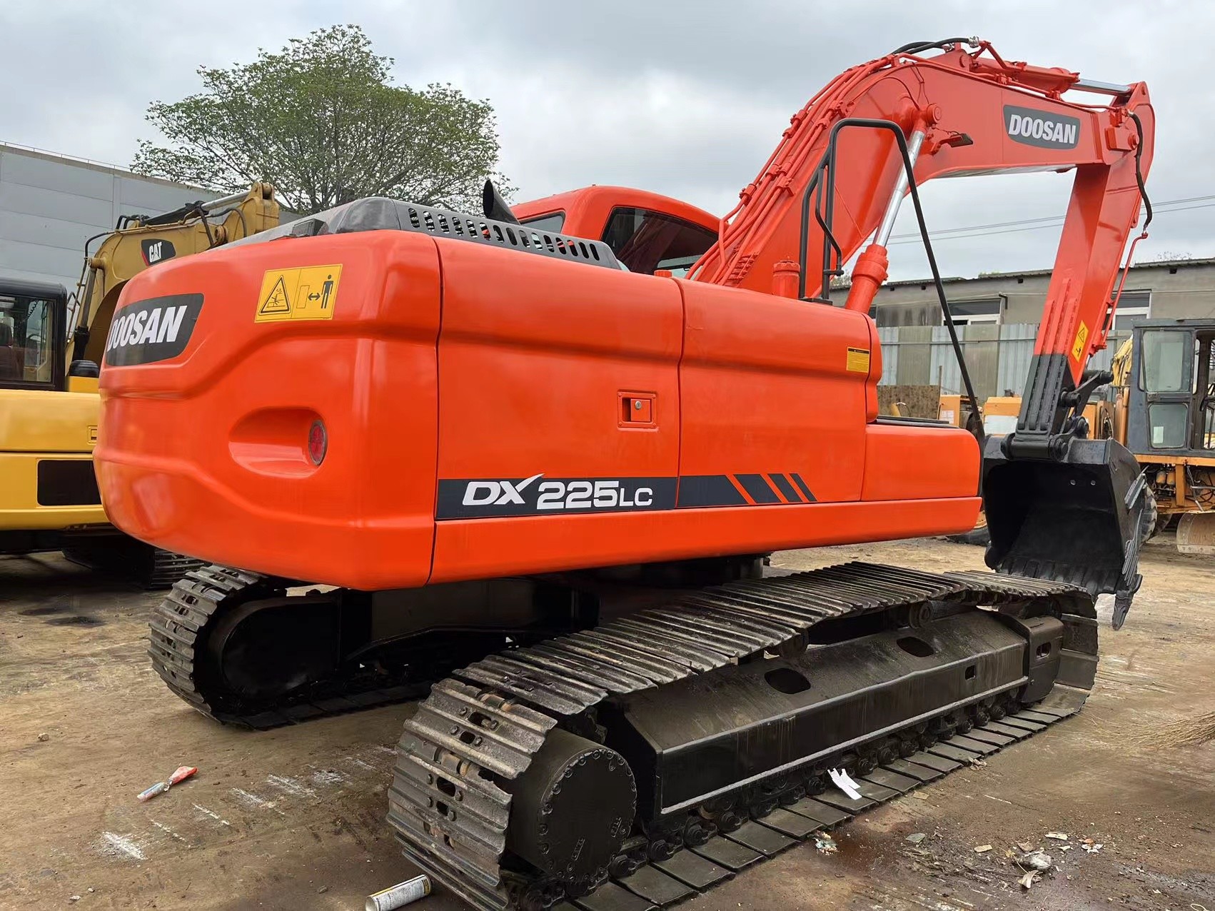 Internal Combustion Drive Medium Size Used Doosan Excavator 20 Ton