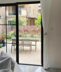 Quality Fly Screen Doors Retractable Fly Screen Aluminum Alloy Sliding Doors Screen 360*280CM wholesale