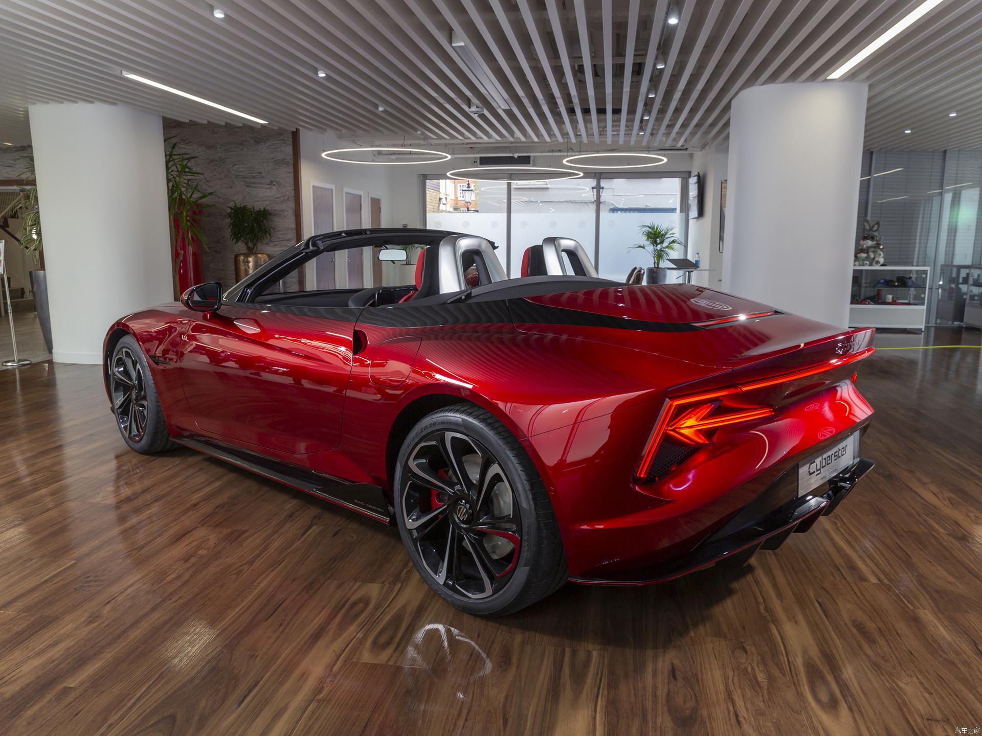 Softtop Convert Saic MG Cyberster Ternary Lithium Battery Electric Sports Car 580KM Endurance Two-Seat Pure