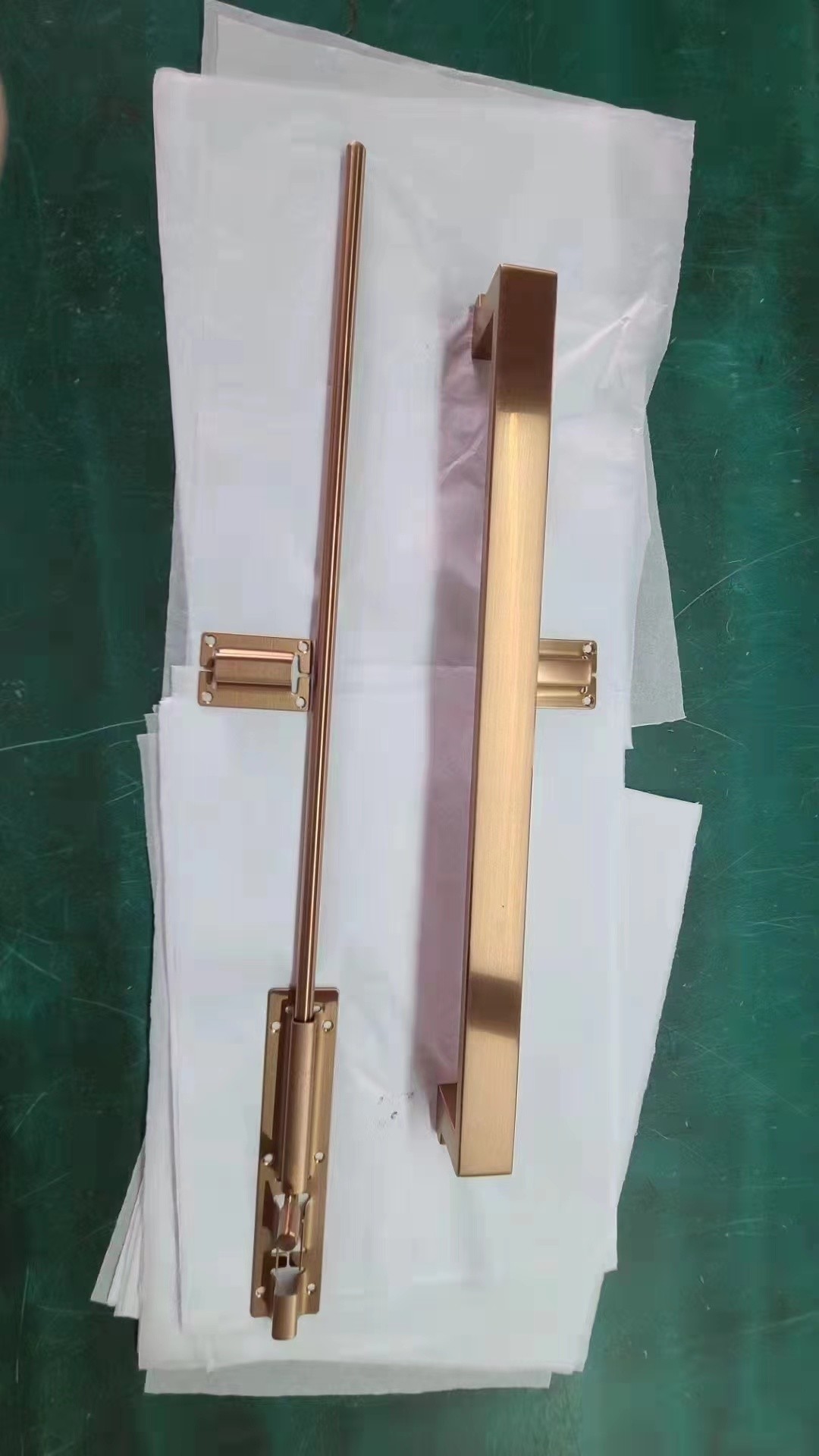 PVD Coating Machine Coating Mobile Phone Case Metal Products