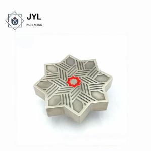 Quality Embossing Zamac Perfume Cap , Non Spill Perfume Bottle Cover Cylindrical Shape wholesale
