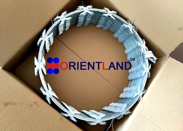 CBT-60 Galvanized Concertina Barbed Tape Razor Wire Hight Tensile