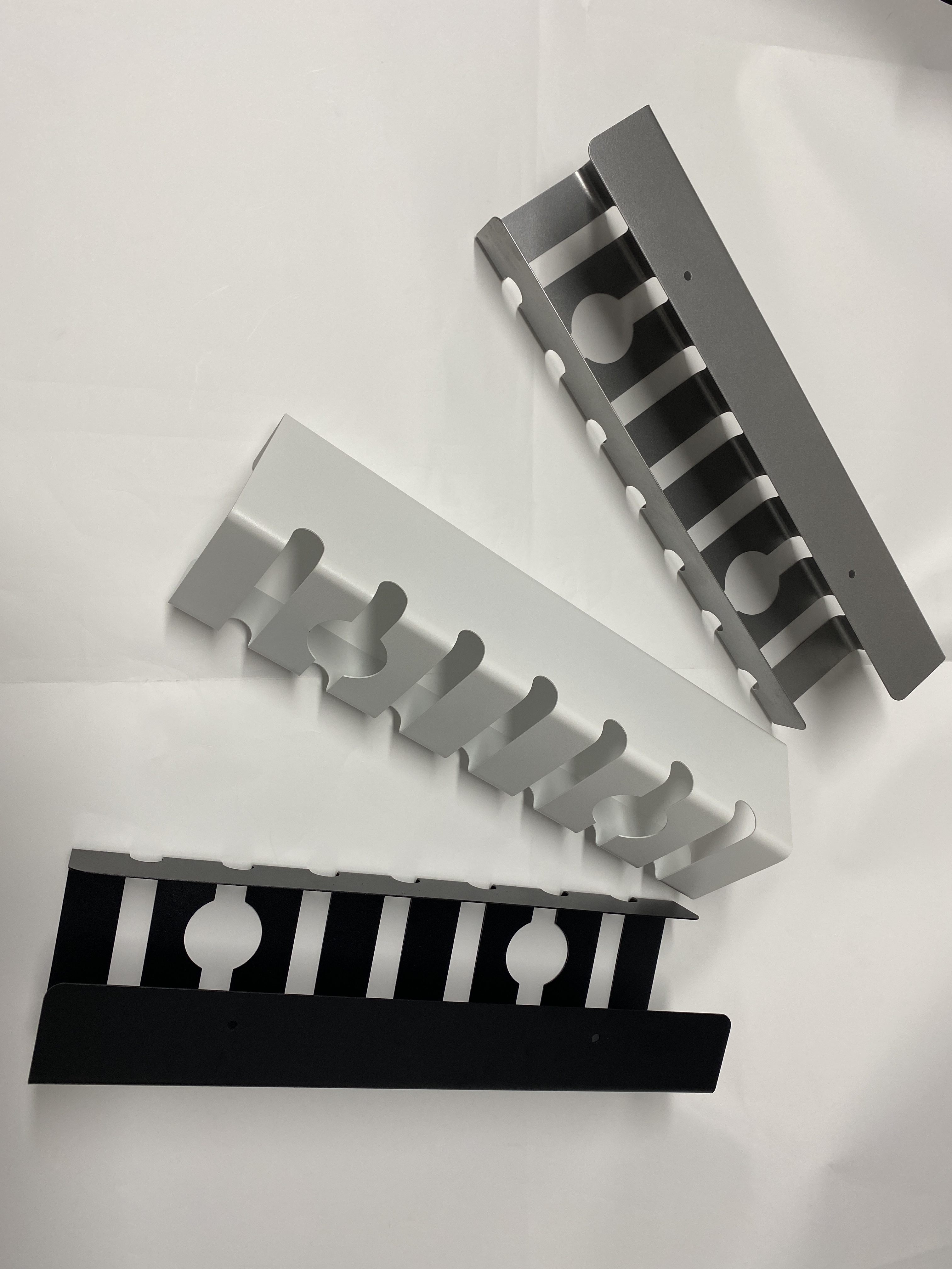 Office Under Desk Cable Management Organizer 1mm Thickness Customized Logo Acceptable