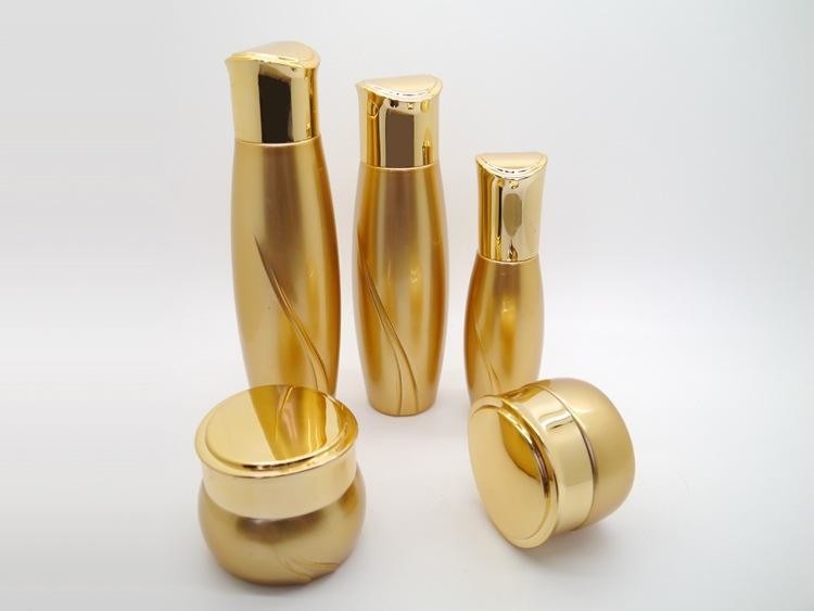 Plastic Cosmetic Cap Vacuum Metalizing Machine
