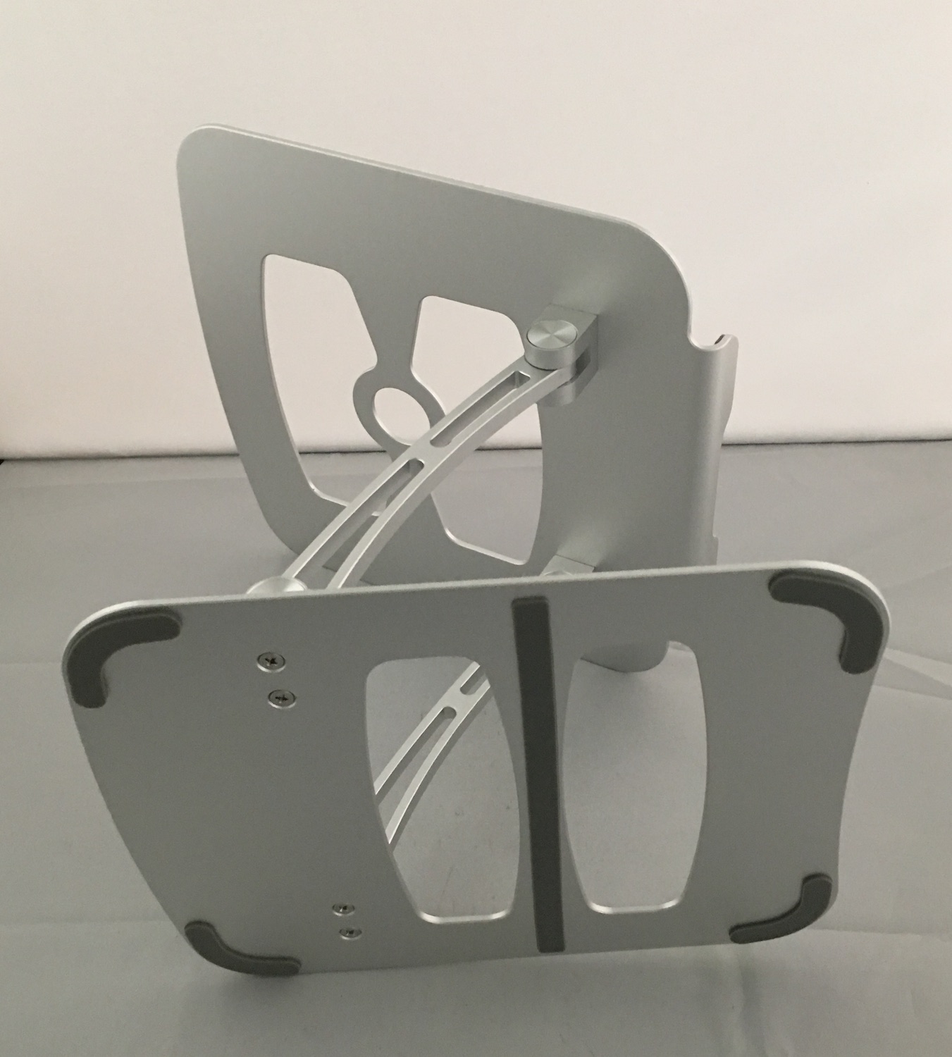 Red SGS 4mm Lightweight Portable Metal Laptop Stand Ipad Reading Stand