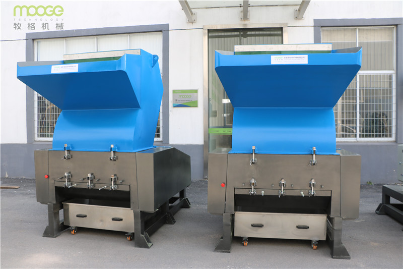 PP HDPE Waste Bottle Grinding Machine PE Crushing Economic