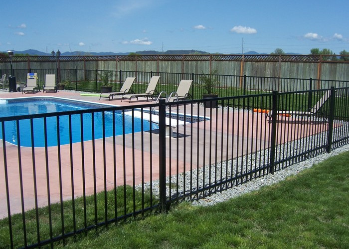 Ornamental Galvanized Wrought Iron Steel Picket Fence For Garden